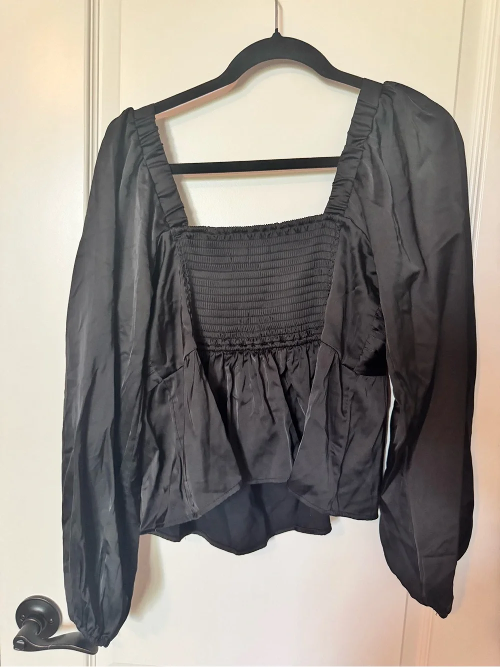 Abercrombie & Fitch satinlike black